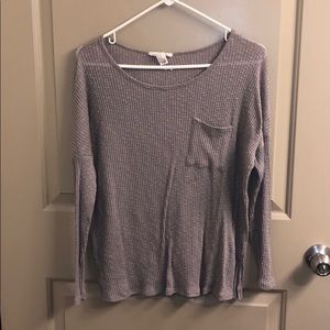 Long sleeve, grey shirt